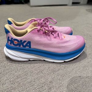 NEW Hoka Clifton pink / blue Youth size 6 = Women’s size 7.5 (no box)